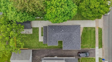 Fully renovated one family home. This extra modern home is - photo 5