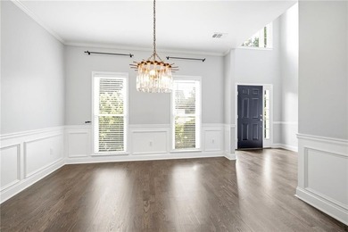 Welcome home to this beautifully updated Craftsman-style - photo 10