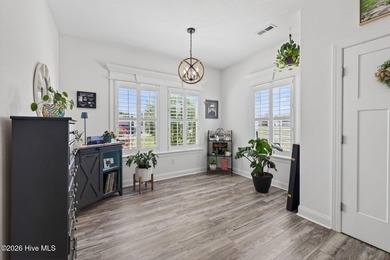 This beautifully maintained 4-bedroom 2 story home in Rosewood - photo 11
