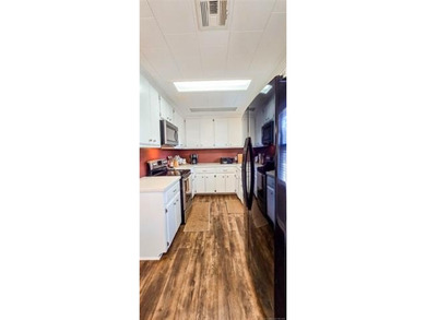 Welcome to your fully updated, turn-key lake retreat-where - photo 13
