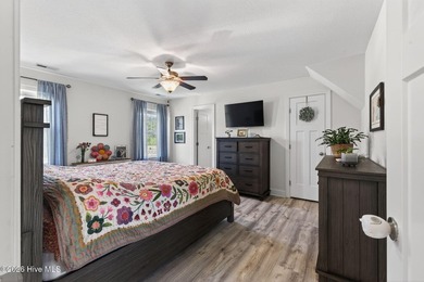 This beautifully maintained 4-bedroom 2 story home in Rosewood - photo 14