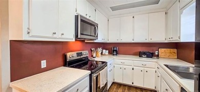 Welcome to your fully updated, turn-key lake retreat-where - photo 14