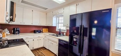 Welcome to your fully updated, turn-key lake retreat-where - photo 16