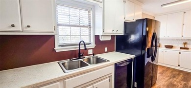 Welcome to your fully updated, turn-key lake retreat-where - photo 17
