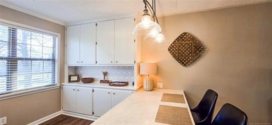 Welcome to your fully updated, turn-key lake retreat-where - photo 19
