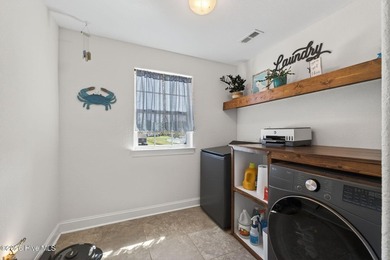 This beautifully maintained 4-bedroom 2 story home in Rosewood - photo 21