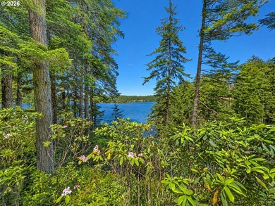 Experience the best of Woahink Lake living in this beautifully - photo 25