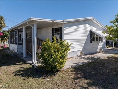 Welcome home to this well-maintained home, offering comfortable - photo 2