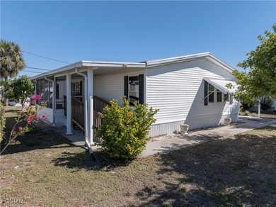 Welcome home to this well-maintained home, offering comfortable - photo 3