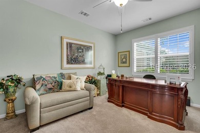 Don't miss this beautifully updated Lilac model overlooking a - photo 6