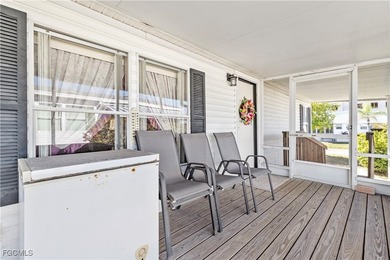 Welcome home to this well-maintained home, offering comfortable - photo 7