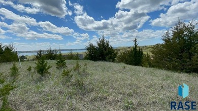 Lewis and Clark Lake Acreage For Sale in Yankton South Dakota