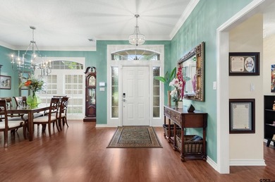 This home in the gated Hideaway Lake will impress the most - photo 10