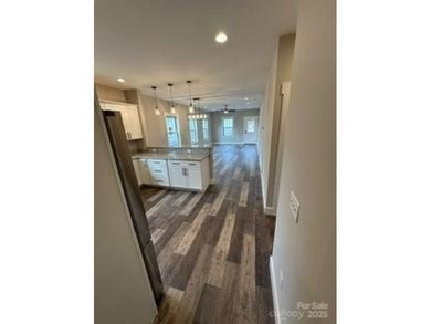 Newly built and quality construction in Black Mountain! Close to - photo 11