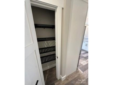 Newly built and quality construction in Black Mountain! Close to - photo 15