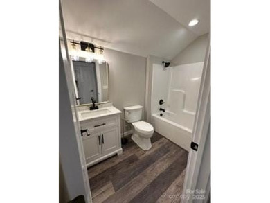 Newly built and quality construction in Black Mountain! Close to - photo 27