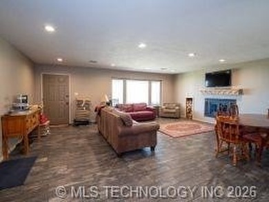 Located on the beautiful sandy beaches of Lake Texoma, this - photo 5