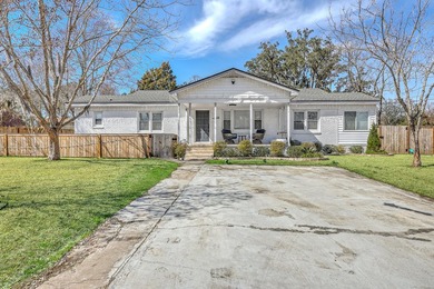 Goose Creek Reservoir Home For Sale in Hanahan South Carolina