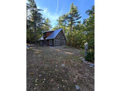 Looking for the perfect Adirondack escape? This cozy and - photo 2