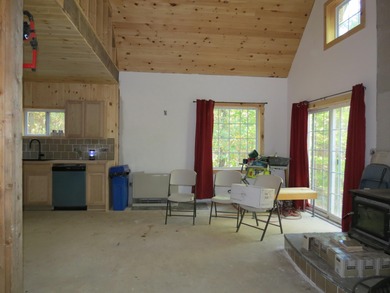 Looking for the perfect Adirondack escape? This cozy and - photo 7