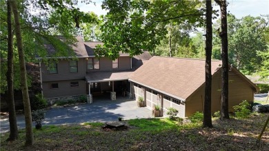 Lake Home For Sale in Dahlonega, Georgia