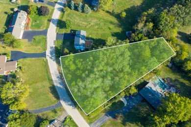 Lake Lot For Sale in Crystal Lake, Illinois