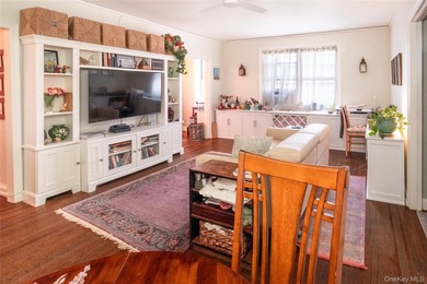 Step into this sun-filled one-bedroom in Beauchamp Gardens, a - photo 7