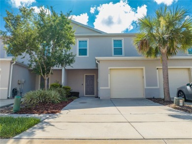 (private lake, pond, creek) Townhome/Townhouse Sale Pending in Davenport Florida