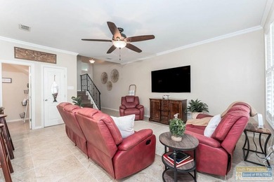 Beautiful 3-bedroom, 2.5-bath unfurnished townhome located in - photo 5
