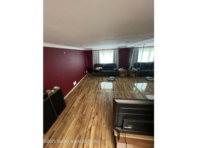UNDER MARKET VALUE 3 BEDROOM, 2 BATHROOM TOWNHOME IN HUGUENOT - photo 2