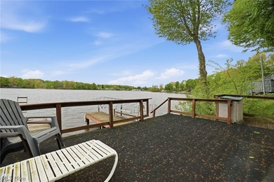 This cozy Lake front home with the warmth & charm of a private - photo 15