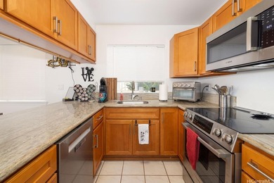 Welcome to Royal Pines at Waikele, where comfort, convenience - photo 8