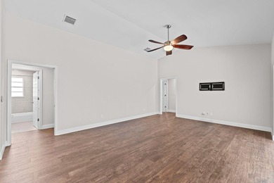 Welcome to this spacious single-story pool home in the - photo 20