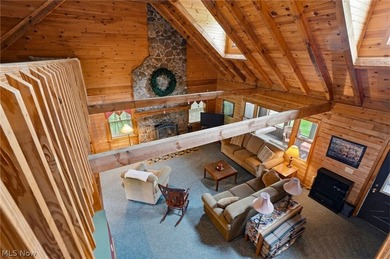 This cozy Lake front home with the warmth & charm of a private - photo 22