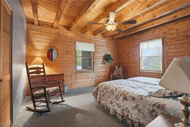 This cozy Lake front home with the warmth & charm of a private - photo 29
