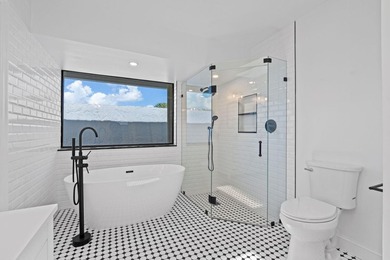 Welcome to this spacious single-story pool home in the - photo 31