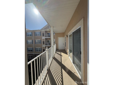 Welcome to this bright and airy Essex model located in the - photo 14