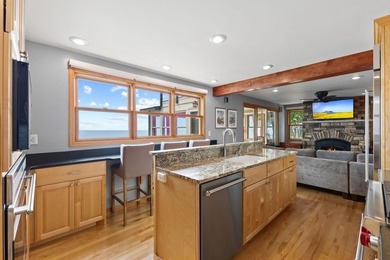 This is a rare opportunity for you to own a stunning, renovated - photo 8