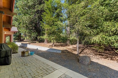 Stunning Custom Home in Desirable Bailey Creek! Welcome to this - photo 29