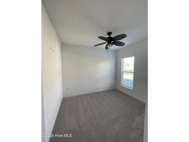 Welcome home to your ideal coastal escape! This sun-drenched - photo 33