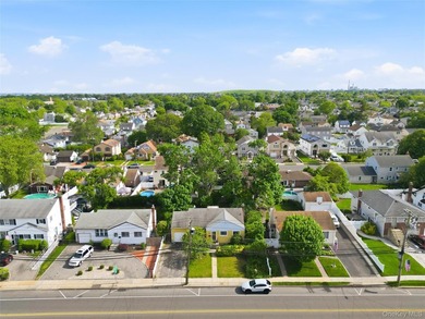 Welcome to 132 Davison Avenue, Oceanside! This beautiful and - photo 4