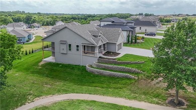 BEAUTIFUL HOME WITH A GOLF COURSE VIEW!This home is perfectly - photo 48