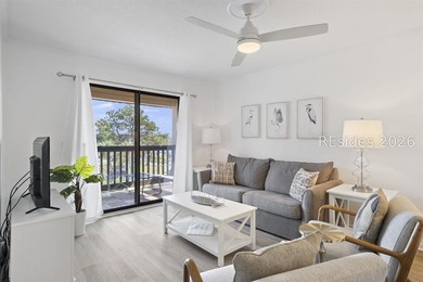 Bright, beautifully maintained 2-bedroom, 2-bath tennis villa - photo 4