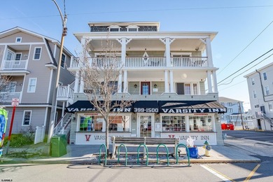 Welcome to 605 E 8th Street where you are in the center of it - photo 1