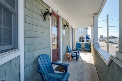 Welcome to 605 E 8th Street where you are in the center of it - photo 7