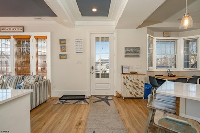 Welcome to 605 E 8th Street where you are in the center of it - photo 10