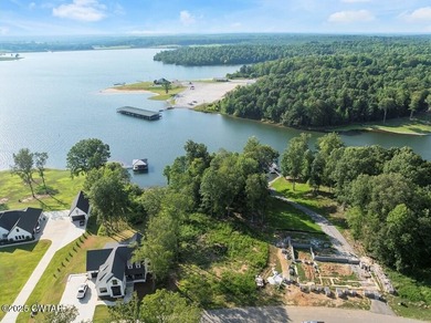 One acre waterfront lot in beautiful Sportsman Cove subdivision - photo 9