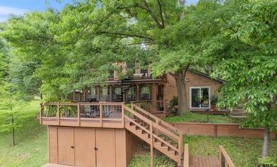 Absolutely Adorable Waterfront Cottage on Lake Cypress Springs! - photo 7