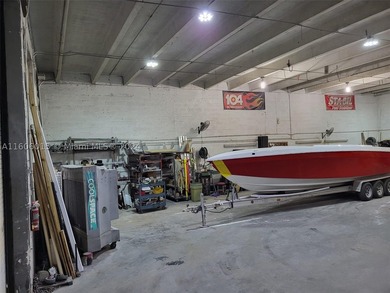 Amazing opportunity Great Warehouse Location in Miami 15 minutes - photo 5