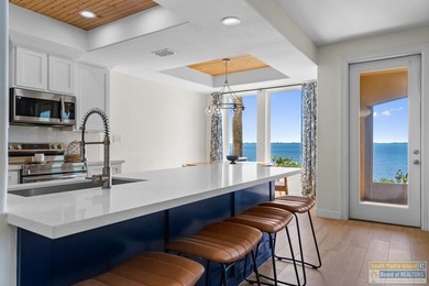 Spectacular million-dollar waterfront views set the stage for - photo 9